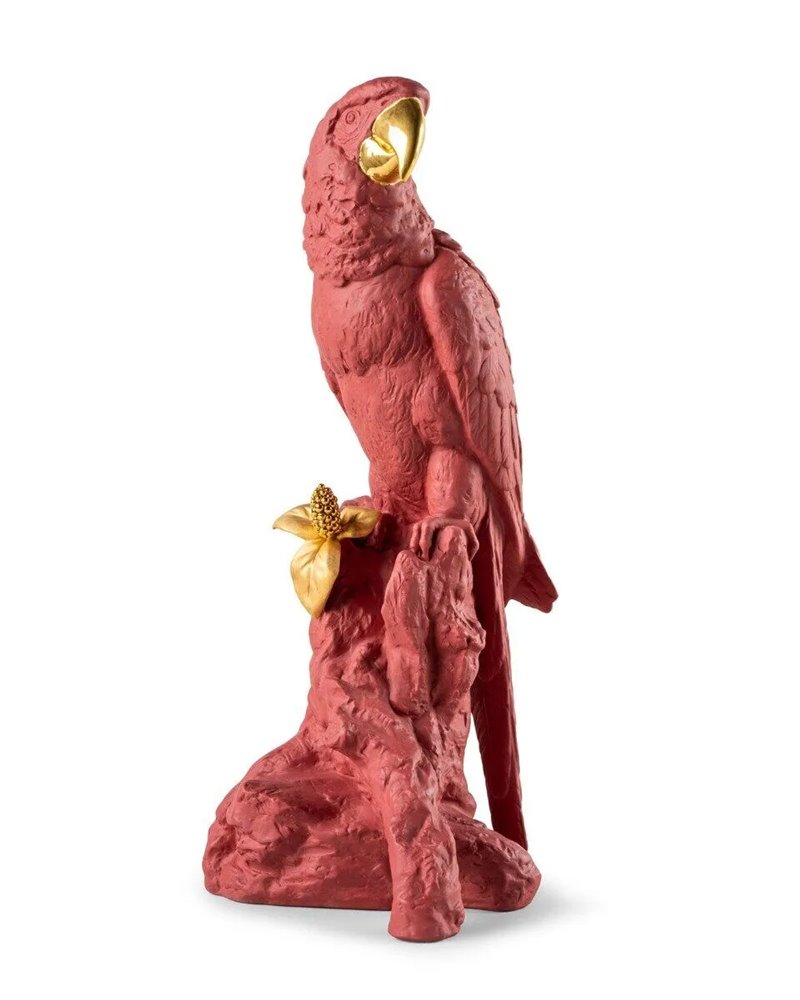 Escultura Guacamayo. Rojo y dorado. Serie Limitada