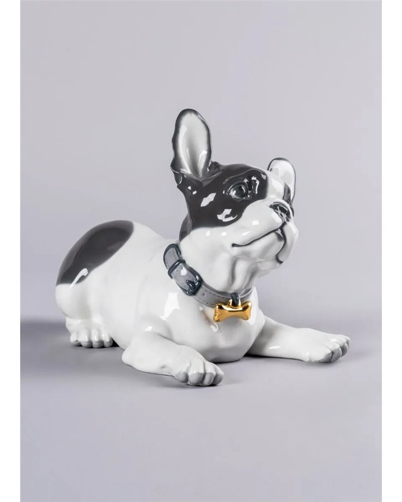 Figura perro Bulldog francés con macarons