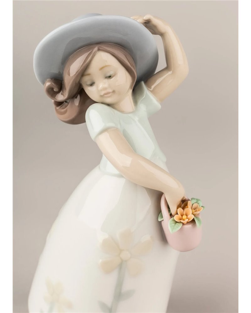 Figura niña Pequeña Margarita