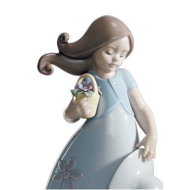 Figura niña Pequeña Violeta