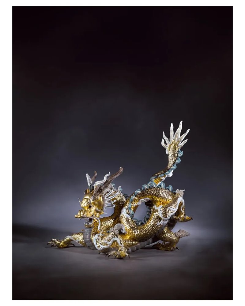 Escultura Gran Dragón. Lustre oro. Serie limitada