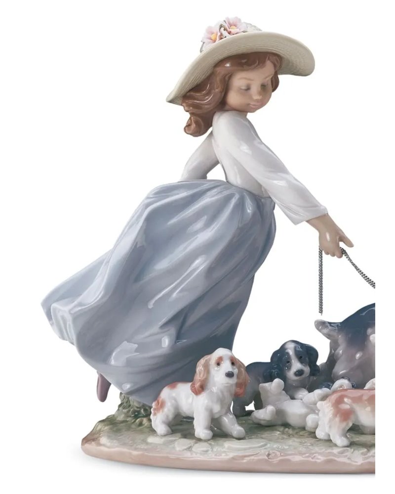 Figura niña con perros La gran familia