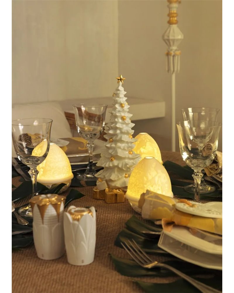 Figura Árbol de Navidad con regalos. Lustre oro