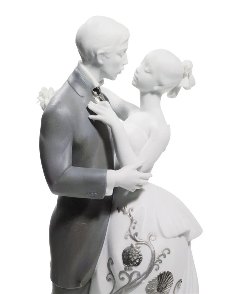 Figura pareja El vals de los novios. Lustre plata