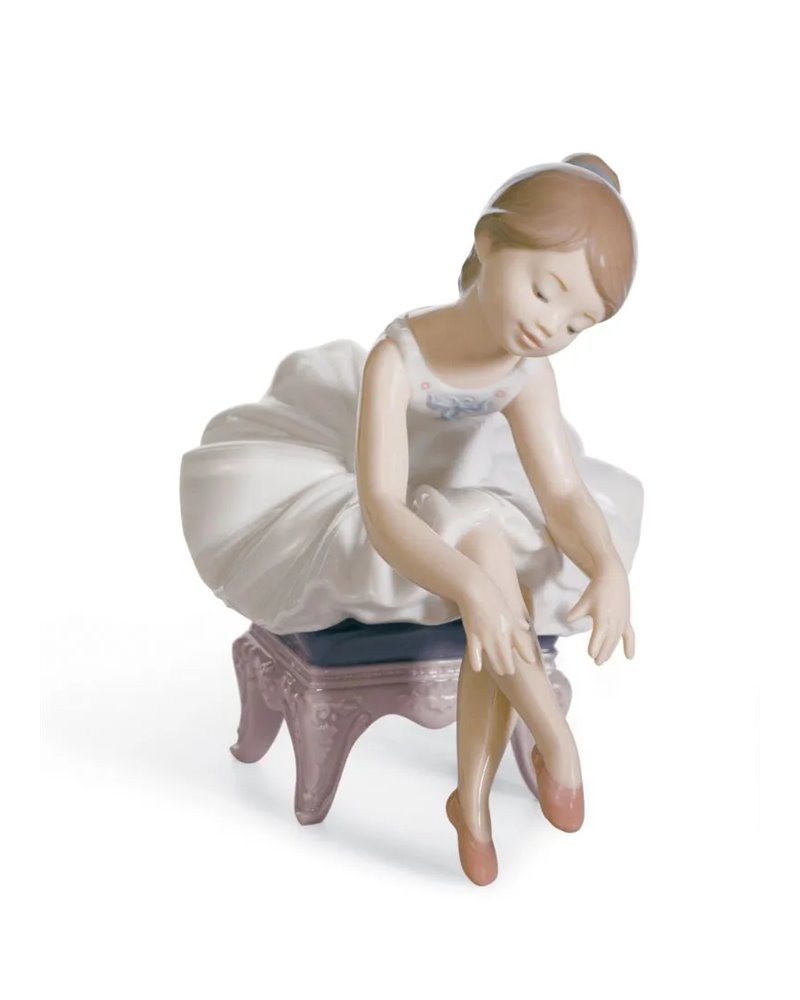 Figura Pequeña bailarina I