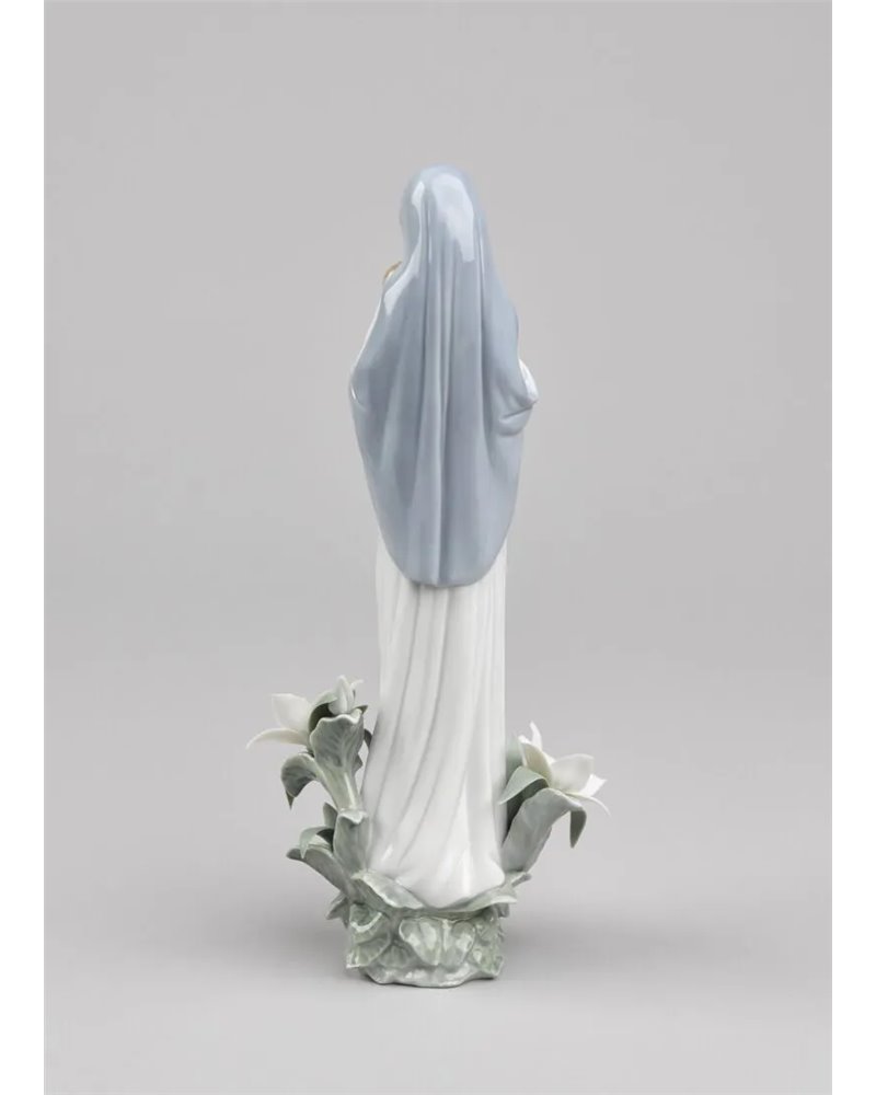 Figura virgen Madonna de las flores