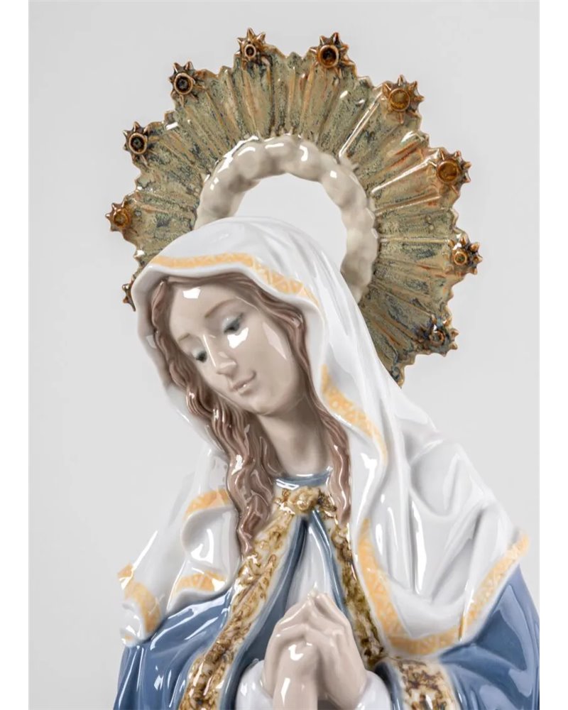 Figura La Virgen de la Divina Providencia