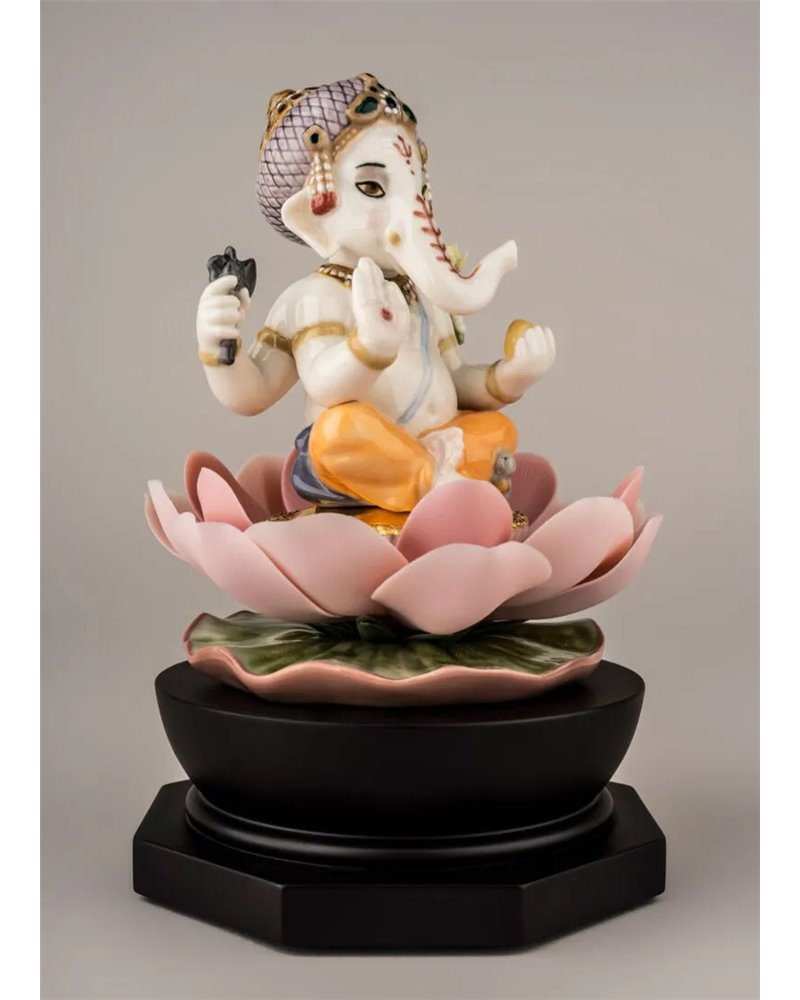 Figura Ganesha sobre loto