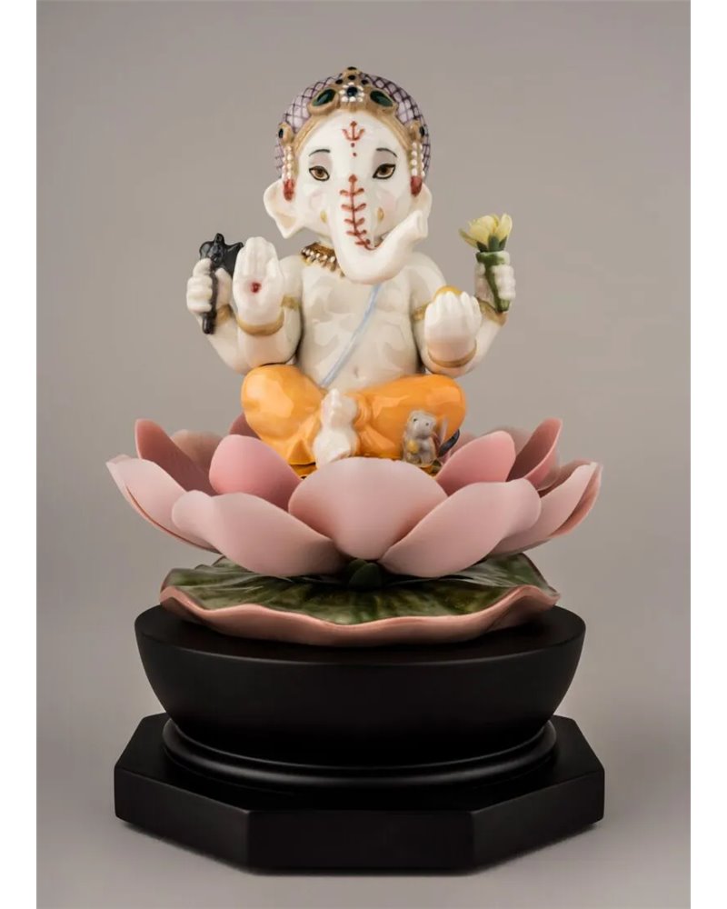 Figura Ganesha sobre loto