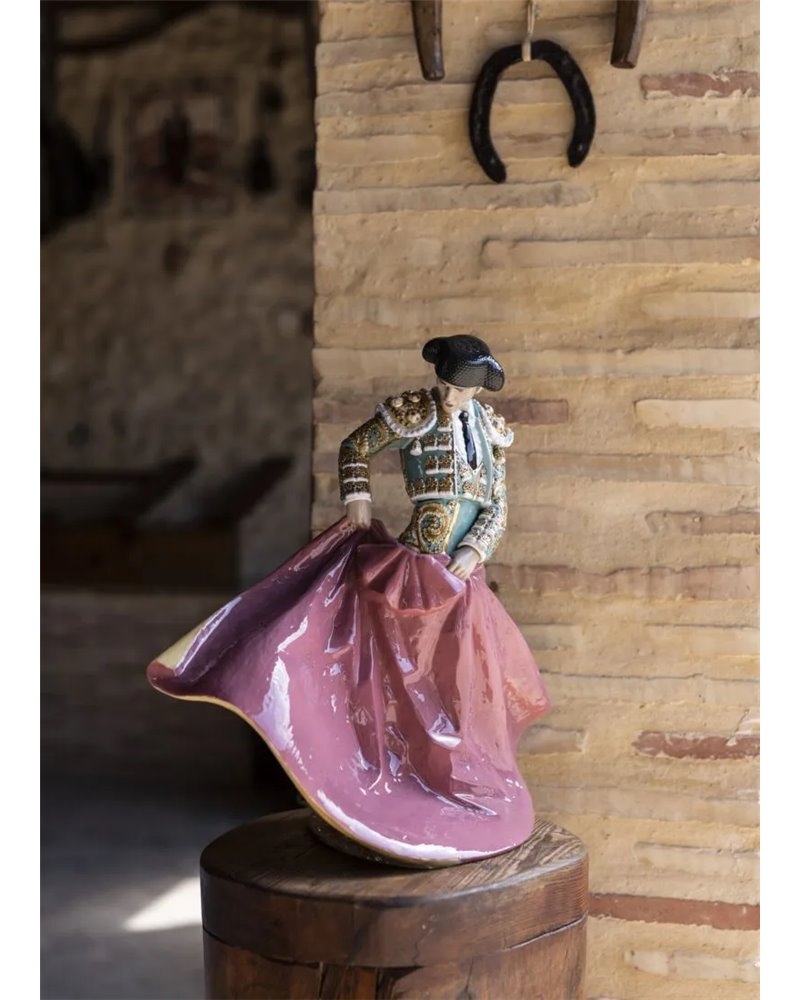 Escultura Maestro torero. Traje verde. Serie limitada