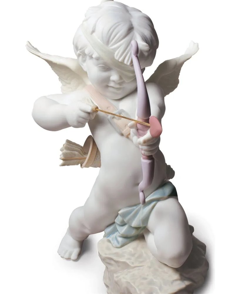 Figura ángel cupido Directo al corazón