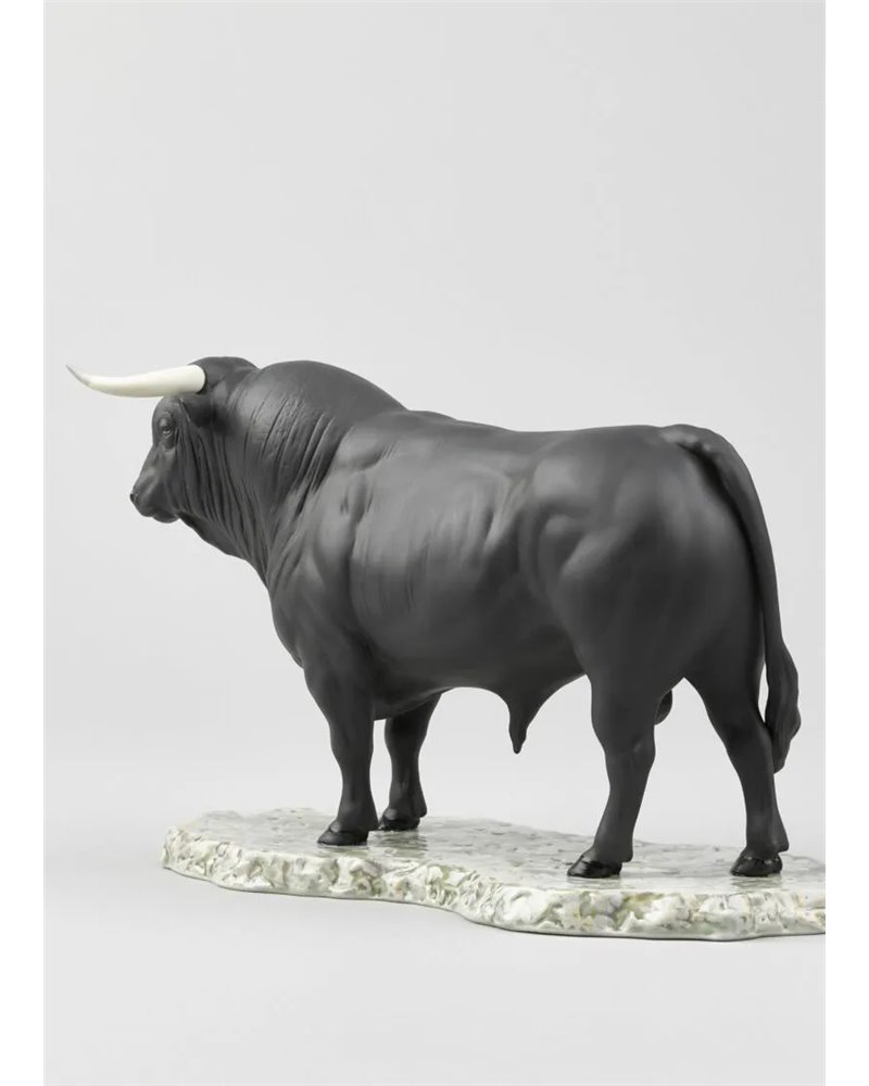 Figura Toro Bravo