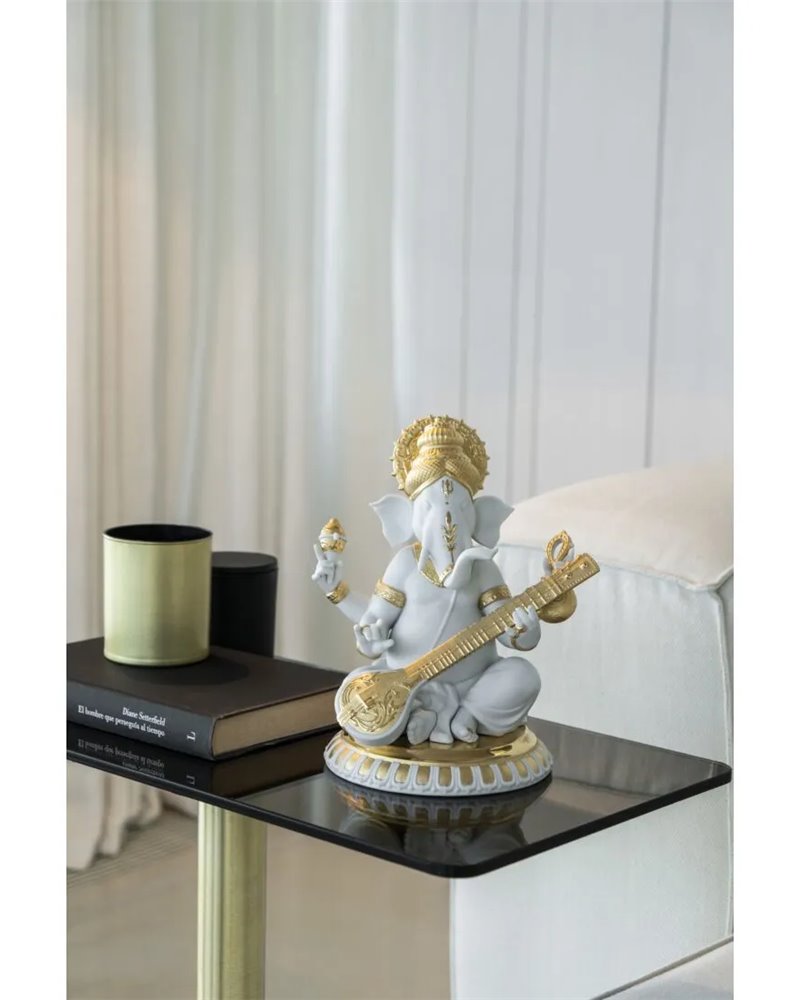 Figura Ganesha con Veena. Lustre oro