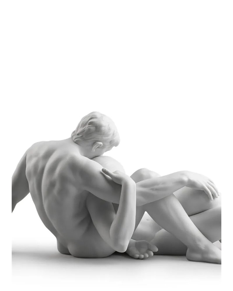 Escultura pareja Un momento eterno