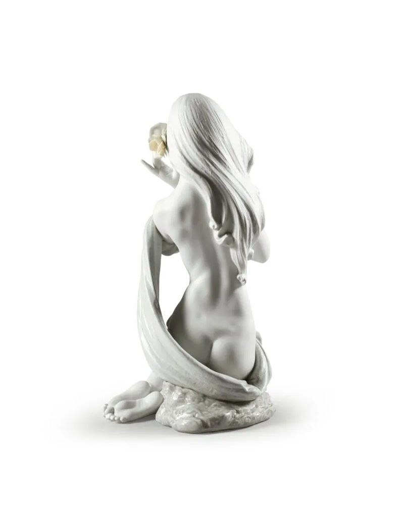 Figura Mujer Cándida luz de luna. Blanco. Serie limitada