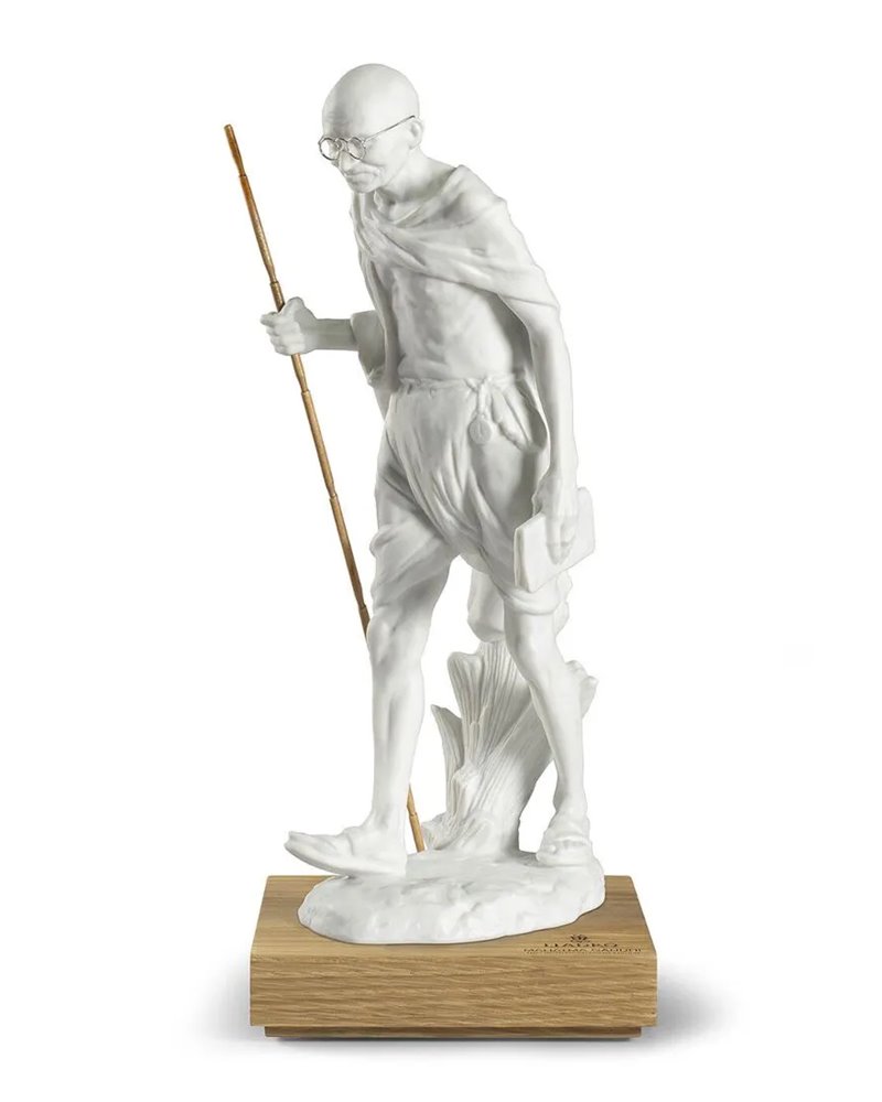 Figura Mahatma Gandhi. Blanco