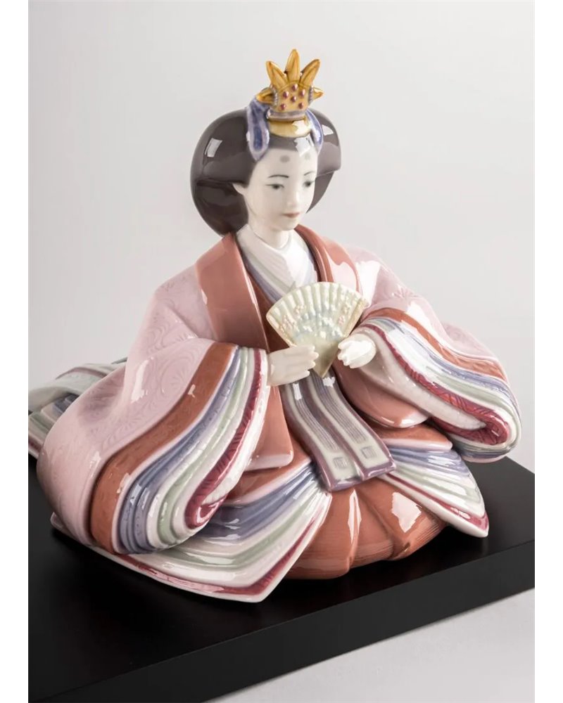 Figura Hina Dolls. Beige y rosa