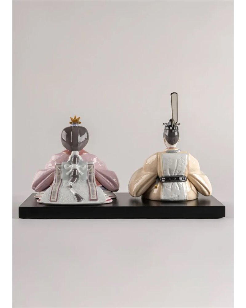 Figura Hina Dolls. Beige y rosa