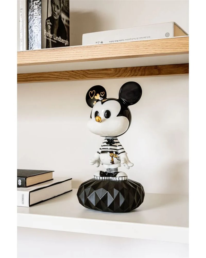 Escultura Mickey in black and white