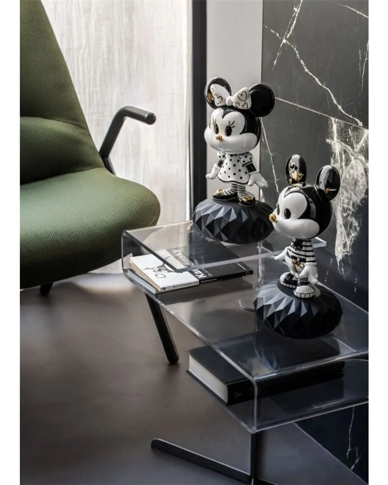 Escultura Minnie in black and white